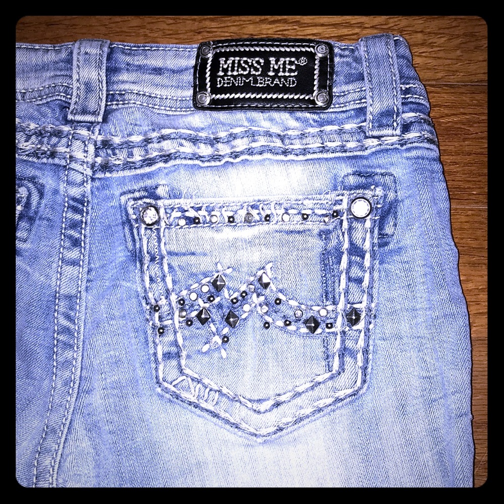 Miss Me Jeans- MAKE AN OFFER ❤️